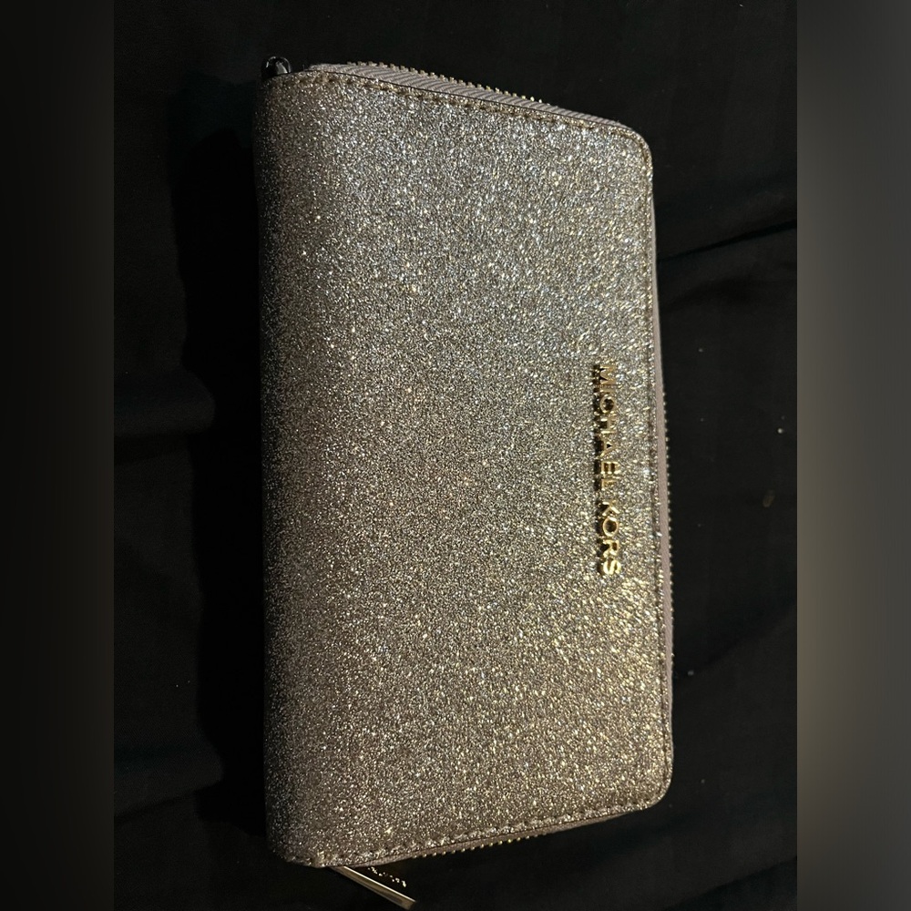 Gold wallet